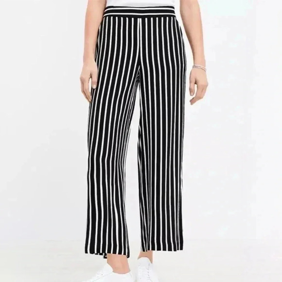 Ann Taylor LOFT Wide Leg Cropped Pants City Chic Striped Black White Small - Picture 1 of 10